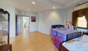 4 Bedrooms House for sale in Pa Daet, Chiang Mai 