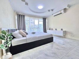 Studio Appartement zu verkaufen im Pornsawan Condotel, Wichit, Phuket Town, Phuket