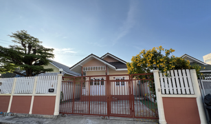 2 Bedrooms House for sale in Chimphli, Bangkok 