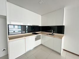 2 Bedroom Condo for sale at The Peak Towers, Nong Prue, Pattaya