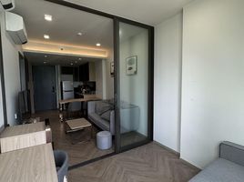 1 Schlafzimmer Appartement zu vermieten im Chapter Chula-Samyan, Maha Phruettharam, Bang Rak