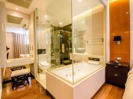 1 Schlafzimmer Wohnung zu vermieten im The Address Sukhumvit 28, Khlong Tan