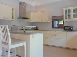 4 спален Вилла for rent in Раваи, Пхукет Тощн, Раваи