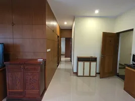 2 Bedroom Condo for sale at The Whitehouse Condotel, Nong Prue, Pattaya, Chon Buri