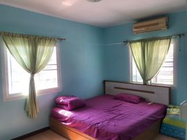 3 Schlafzimmer Reihenhaus zu verkaufen im Baan Pruksa 25 Bangyai, Bang Mae Nang, Bang Yai