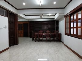 4 Schlafzimmer Villa zu vermieten in Punnawithi BTS, Bang Chak, Bang Chak