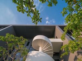 1 Schlafzimmer Wohnung zu verkaufen im BEATNIQ Sukhumvit 32, Khlong Tan