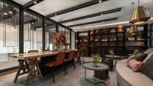 รูปถ่าย 1 of the Co-Working Space / Meeting Room at มาเอสโตร 19 รัชดา 19 – วิภา