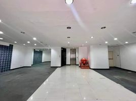 1,050 m² Office for rent in AsiaVillas, Khlong Ton Sai, Khlong San, Bangkok, Thailand