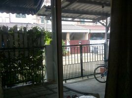 3 Bedroom Townhouse for sale at Pruksa Ville Local Road, Lak Hok