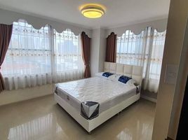 3 Bedroom Apartment for sale at Asoke Towers, Khlong Toei Nuea, Watthana