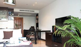 2 Bedrooms Condo for sale in Thung Mahamek, Bangkok Baan Thirapa