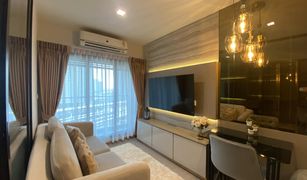 1 Bedroom Condo for sale in Talat Phlu, Bangkok Life Sathorn Sierra