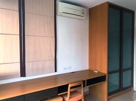 1 Schlafzimmer Wohnung zu vermieten im Life At Sathorn 10, Si Lom