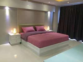 3 Schlafzimmer Appartement zu vermieten im Park Beach Condominium , Na Kluea, Pattaya