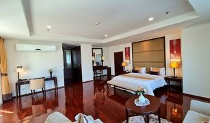 3 Bedrooms Condo for sale in Khlong Tan Nuea, Bangkok Piyathip Place