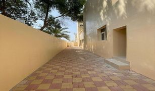 , अबू धाबी Al Mushrif Villas में 7 बेडरूम विला बिक्री के लिए