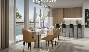 Квартира, 4 спальни на продажу в EMAAR Beachfront, Дубай Beachgate by Address