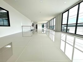  Warehouse for rent at Prime Estate, Bang Phriang, Bang Bo