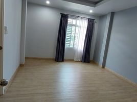 6 Schlafzimmer Reihenhaus zu vermieten in Wong Sawang MRT, Wong Sawang, Wong Sawang