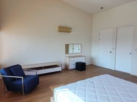 2 Schlafzimmer Appartement zu vermieten im Villa Rachakhru, Sam Sen Nai