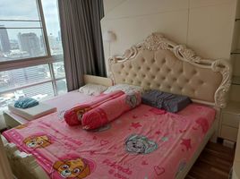 2 Schlafzimmer Appartement zu vermieten im Sathorn House, Si Lom