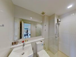 Studio Apartment for sale at Life One Wireless, Lumphini