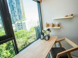 1 спален Кондо на продажу в Rhythm Sukhumvit 36-38, Khlong Tan