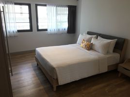 3 Schlafzimmer Wohnung zu vermieten im Villa Bajaj, Khlong Toei Nuea