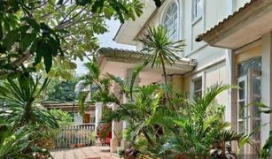 3 Bedrooms House for sale in Khlong Chan, Bangkok Baan Lat Phrao 1