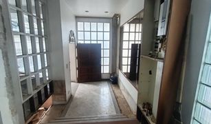 4 Bedrooms House for sale in Khlong Toei, Bangkok 