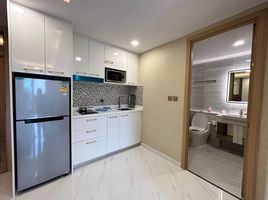 1 Bedroom Condo for sale at Dusit Grand Park 2, Nong Prue