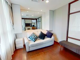 2 Bedroom Apartment for sale at Urbana Langsuan, Lumphini