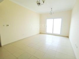 1 Bedroom Apartment for sale at Mazaya 6, Queue Point, Dubai Land