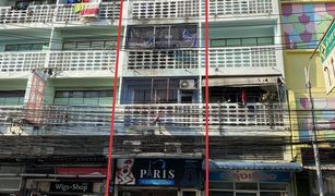 Din Daeng, ဘန်ကောက် တွင် 8 အိပ်ခန်းများ Whole Building ရောင်းရန်အတွက်