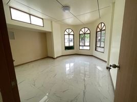 ขายบ้านเดี่ยว 4 ห้องนอน ในโครงการ หมู่บ้านศิริวัฒนานิเวศน์, หนองหอย