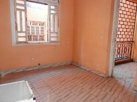 2 Schlafzimmer Appartement zu verkaufen im Appartement à rénover à vendre, bien situé au centre de Guéliz, Marrakech, usage mixte habitation ou bureau, Na Menara Gueliz