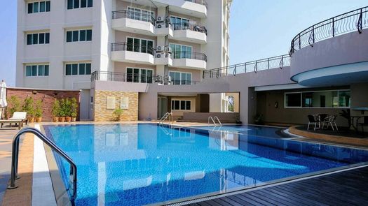 Fotos 1 of the Communal Pool at Grand Siritara Condo