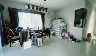 4 Bedrooms House for sale in Dokmai, Bangkok Golden Neo Bangna - Suanluang