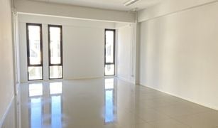 N/A Office for sale in Bang Na, Bangkok Oak's Office