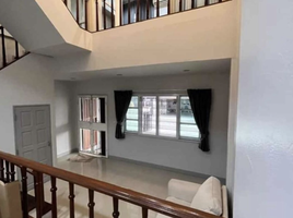 3 Bedroom Townhouse for rent in Bang Chak, Phra Khanong, Bang Chak