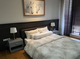 1 Bedroom Condo for rent at The Tempo Ruamrudee, Lumphini