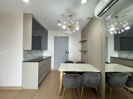 2 Schlafzimmer Appartement zu vermieten im Ideo Mobi Sukhumvit 81, Bang Chak, Phra Khanong, Bangkok, Thailand