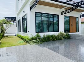 5 Schlafzimmer Villa zu verkaufen in Bang Kruai, Nonthaburi, Sala Klang, Bang Kruai