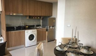 ขายคอนโด 2 ห้องนอน ใน คลองเตยเหนือ, กรุงเทพมหานคร อินเตอร์ ลักซ์ เรซิเดนซ์