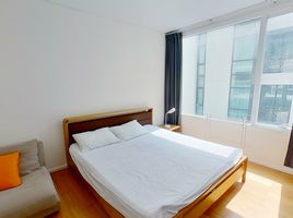 1 Schlafzimmer Wohnung zu vermieten im Wind Sukhumvit 23, Khlong Toei Nuea