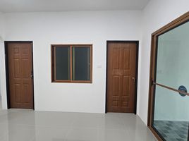 2 Bedroom Townhouse for sale in Mueang Nakhon Pathom Nakhon Pathom, Huai Chorakhe, Mueang Nakhon Pathom, Nakhon Pathom