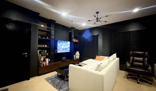 ขายคอนโด 1 ห้องนอน ใน สำเหร่, กรุงเทพมหานคร ณ รีวา เจริญนคร