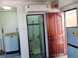 1 Bedroom Condo for rent at Ruenrom Condo 1, Hua Mak