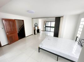 3 Bedroom Villa for rent at Home Avenue 101/1, Bang Chak, Phra Khanong